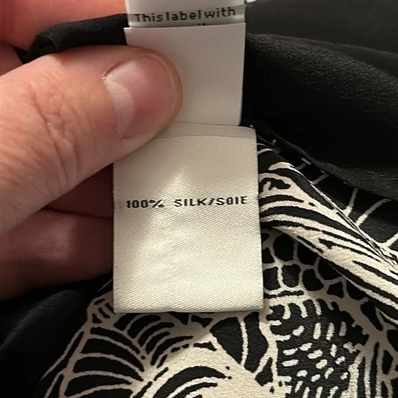 Diane Von Furstenberg Black and White Top - Picture 8 of 9